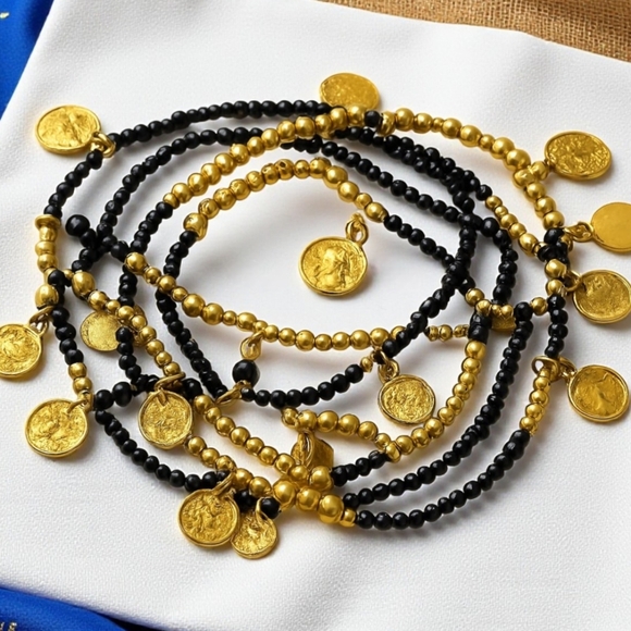 ๐ Handmade Indian Artisan Gold & Black Coin Charm 8-Piece Beaded Bracelet Set - Picture 1 of 9